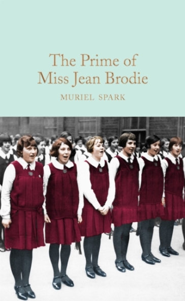 The Prime of Miss Jean Brodie - Muriel Spark