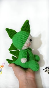 Crochet pattern amigurumi of Billy, the dragon by ternura amigurumi