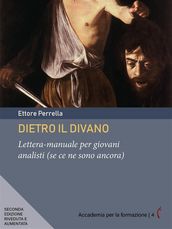 Dietro il divano