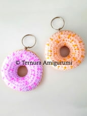 Donut keychain crochet pattern