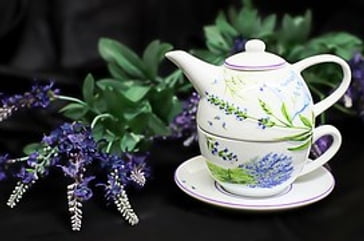 Over a Cup of Tea - Claudette Duchesne (Czara)